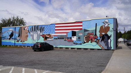 A mural on a building in Chiloquin, Oregon